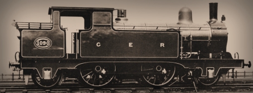 The official photograph of no.1090 confirms one particularly valuable piece of information in that it was fitted with Holden’s short-lived (in terms of production) side-valve blower, operated via a rod and crank at a break-point at the smokebox in an otherwise continuous handrail. A photograph of no.1096 taken some time before its first rebuild in 1906 shows that loco fitted with Holden’s improved rotary valve blower. The two-ring boiler, pressed to 140 lbs per square inch has the dome on the front ring in Holden’s usual style with the clack valves directly underneath, and encased two-column Ramsbottom safety valves with the whistle on the valve seat. The Westinghouse pump is on the driver’s side tank front, exhausting into the smokebox and three coal rails were fitted from new.